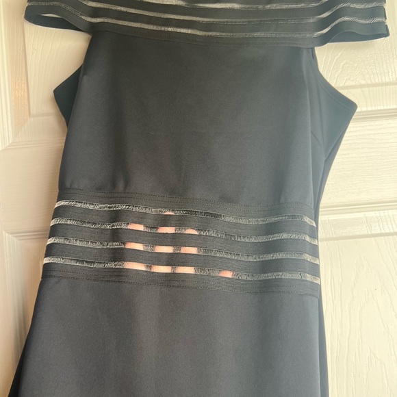 Venus long black mermaid dress sz 6 - Picture 4 of 8